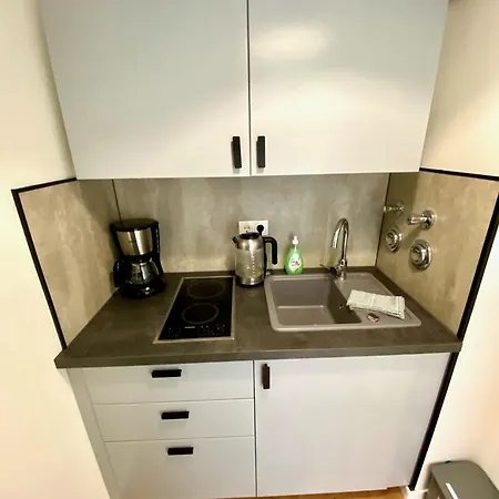 Gemuetliches 1R Apartment Mit Balkon, Parking, Tv Streaming Magdebourg Extérieur photo