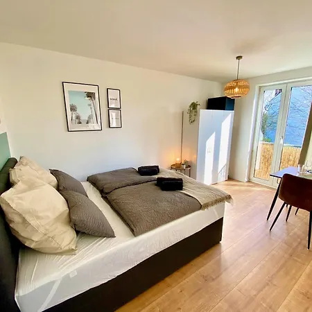 Gemuetliches 1R Apartment Mit Balkon, Parking, Tv Streaming Magdebourg Extérieur photo