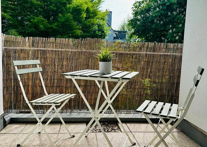 Gemuetliches 1R Apartment Mit Balkon, Parking, Tv Streaming
